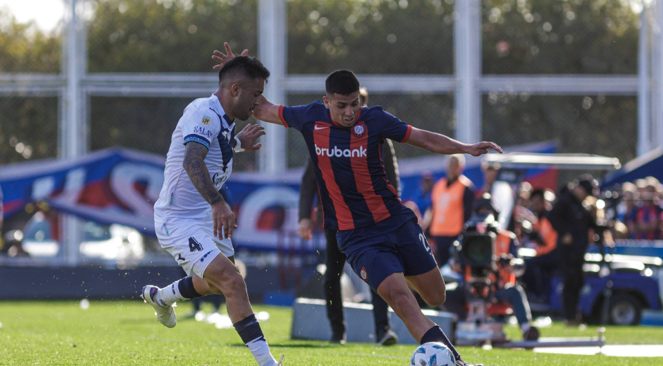 Ζωντανά κι αποκλειστικά από το Athletiko το Ουρακάν-Σαν Λορέντζο για το Apertura