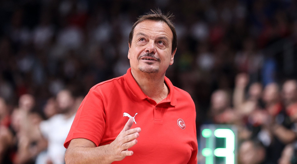 Αταμάν: «Δεν είμαι ήρεμος, απλά κουρασμένος. Ευχαριστώ τη FIBA για αυτό το γελοίο πρόγραμμα»