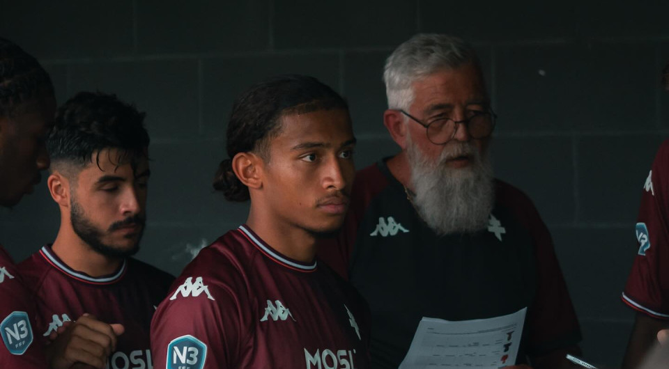 Aπό το σκοτάδι στο φως - Ο Ντος Σάντος υπογράφει το πρώτο του συμβόλαιο 100 ημέρες μετά την φωτιά στην Ελβετία