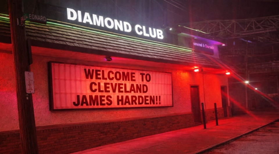 Η φήμη του προηγείται: Τα στριπτιτζάδικα του Κλίβελαντ καλωσόρισαν ήδη τον Τζέιμς Χάρντεν