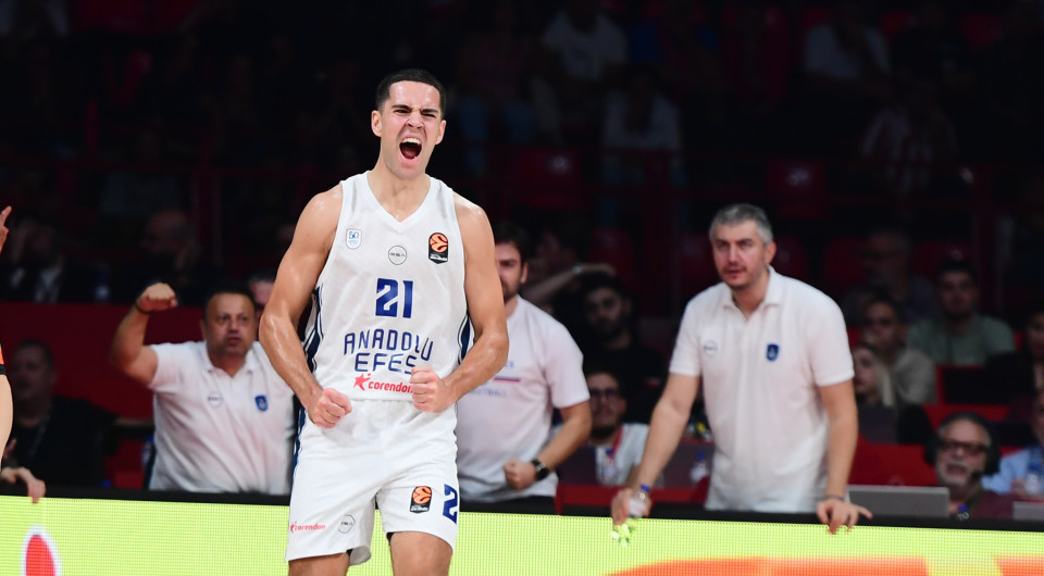 Η «αναγεννημένη» Αναντολού Εφές ισοπέδωσε την Βίρτους