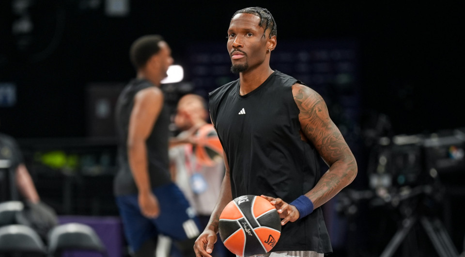 Ο Βαγγέλης Ιωάννου είχε προβλέψει τη μεταγραφή του Χέιζ - Ντέιβις στον Παναθηναϊκό έναν μήνα πριν (video)