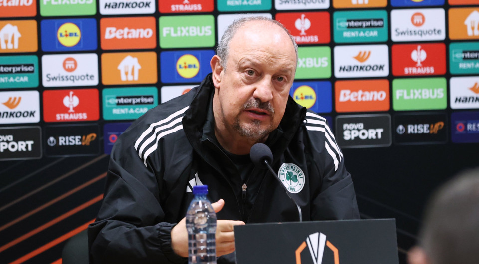 Μπενίτεθ: «Έχουμε μια ευκαιρία, ξέρουμε τι σημαίνουν αυτά τα παιχνίδια για τον Παναθηναϊκό»