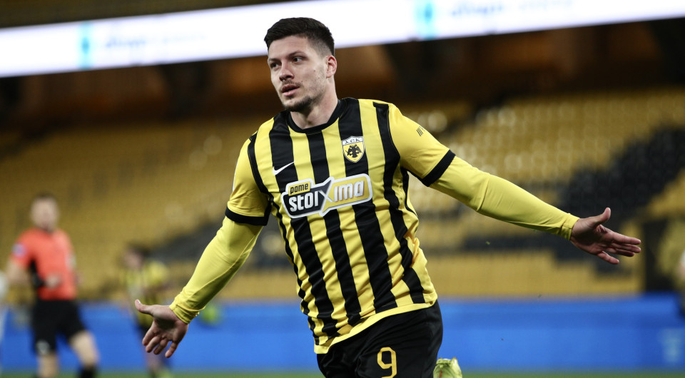 Καταιγιστική η πρωτοπόρος ΑΕΚ με τεσσάρα επί του Λεβαδειακού!