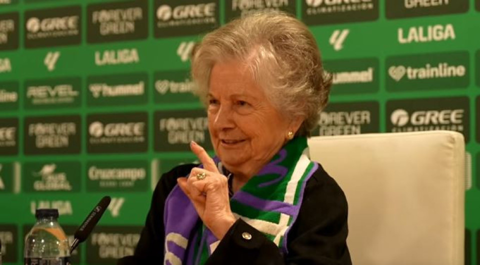 Το... μυστικό όπλο της Μπέτις είναι μια 91χρονη influencer (videos)