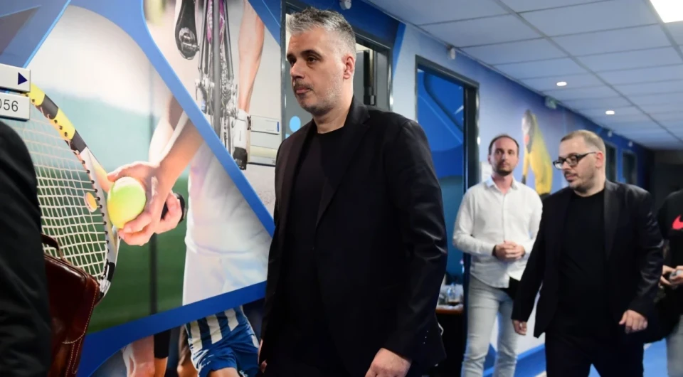 Κοντός: «Έχουμε μπροστά μας ορατότατους εχθρούς και ένα σύστημα που παλεύει με λύσσα για την αποσταθεροποίηση μας»