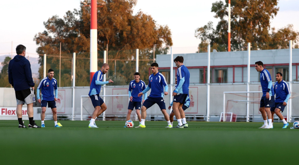 Με αποθεραπεία και παιχνίδια σε μικρούς χώρους η προπόνηση της Εθνικής Ελλάδας