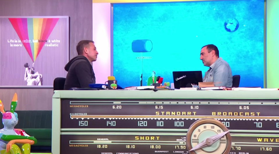 Όταν ο Ντέμης Νικολαΐδης συνάντησε τον Αντώνη Κανάκη (videos)