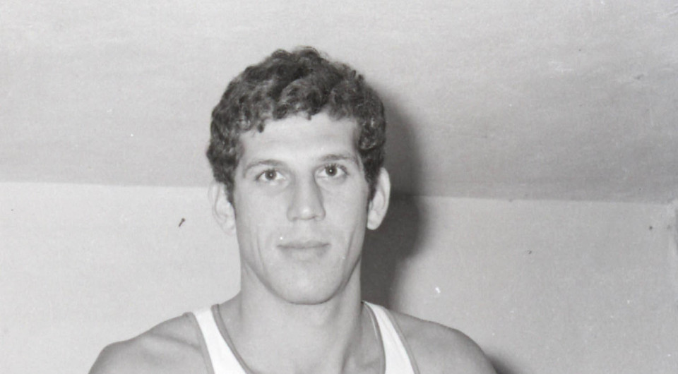 Θρήνος στο ελληνικό μπάσκετ - Πέθανε ο Βασίλης Γκούμας