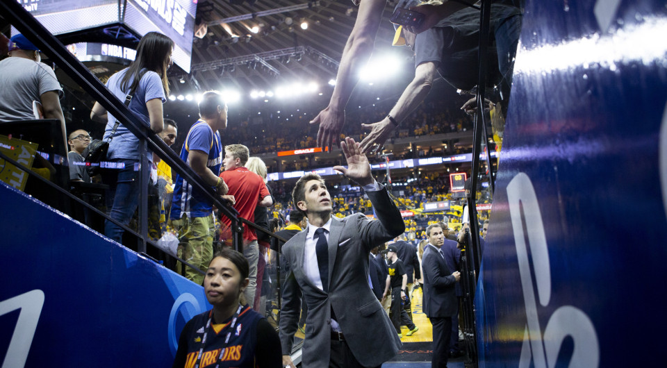 Ο «αρχιτέκτονας» της Δυναστείας των Γουόριορς επιστρέφει και οι Μάβερικς θέλουν να τον κάνουν δικό τους