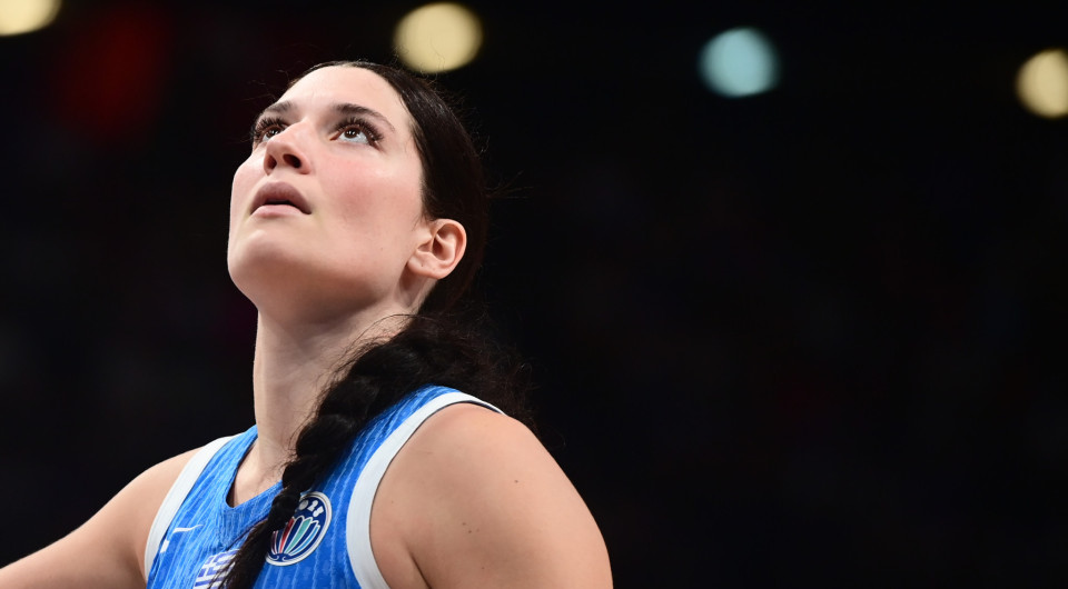 Η Φασούλα έκανε το ντεμπούτο της στο WNBA στον ιστορικό πρώτο αγώνα των Τορόντο Τέμπο