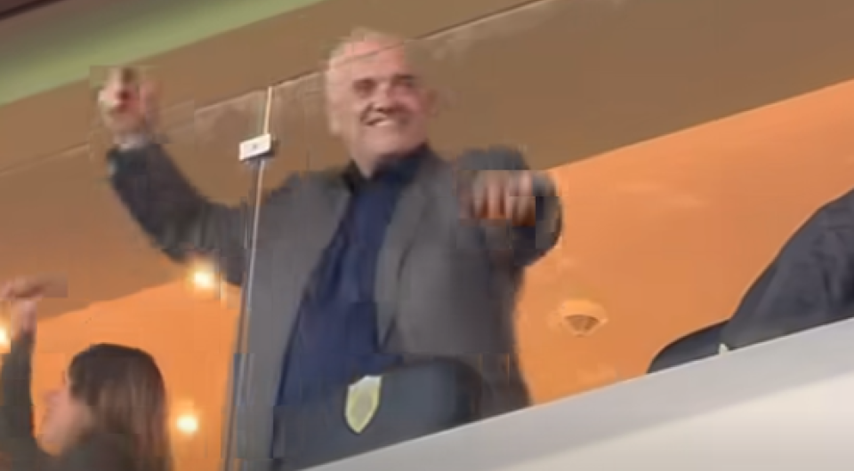 Viral video: Ο Δημήτρης Μελισσανίδης χορεύει στους ρυθμούς του «Bella Ciao»!