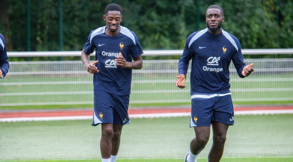 Ο Ουσμάν και ο Νταγιό, δυο παιδιά που έπαιζαν μπάλα στα τσιμέντα του Εβρέ