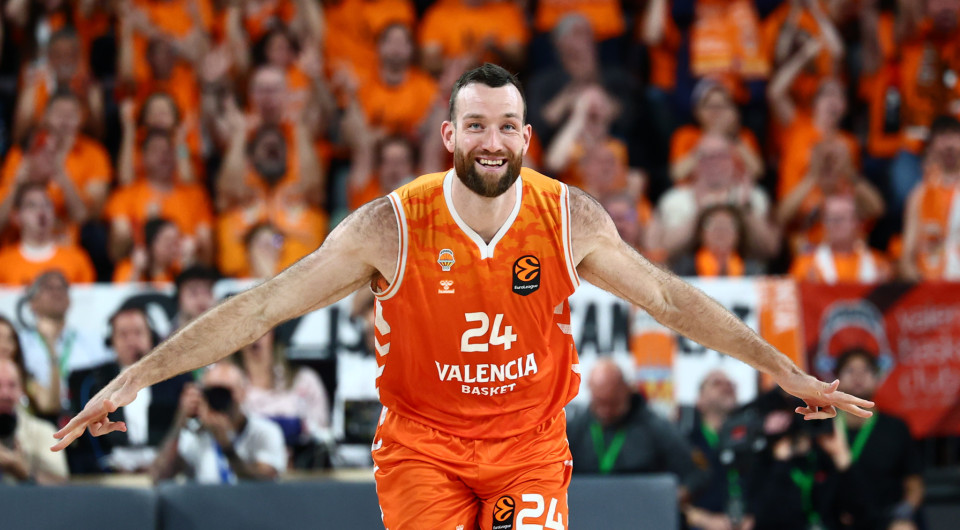 «How you doing baby»: Οι δηλώσεις του Κοστέλο στο «EuroLeague by Night» και η συνομιλία με Μπουρούση (video)