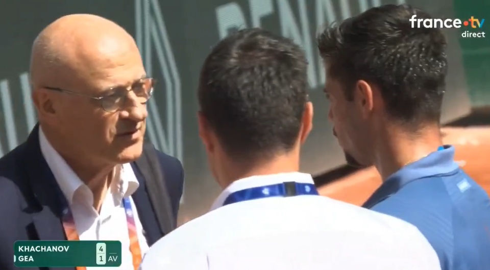 Απίθανο σκηνικό με τενίστα στο Roland Garros - «Πρέπει να πάω τουαλέτα, θα τα κάνω πάνω μου» (video)