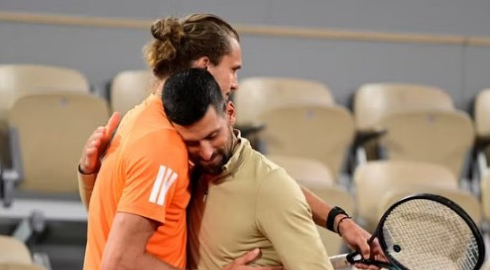 Η συγκινητική ανάρτηση του Τζόκοβιτς για Ζβέρεφ: «Απόλαυσε το και μπράβο αδερφέ»