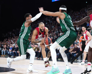 Χωρίς λύσεις και έμπνευση ο Ολυμπιακός έχασε στο Βιλερμπάν