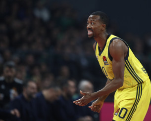 Εκτός με θλάση ο ΜακΚόλουμ της Φενέρ - Θα επιστρέψει για τα Playoffs