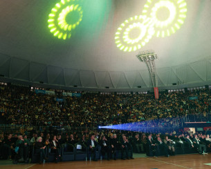 Πήρε φωτιά το «Nick Galis Hall» για τα 111 χρόνια του Αρη (vids)