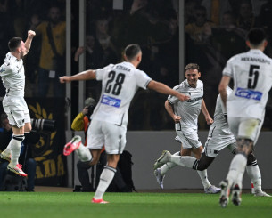 Η ανατροπή της χρονιάς από τον ΠΑΟΚ βάζει «φωτιά» για τη δεύτερη θέση