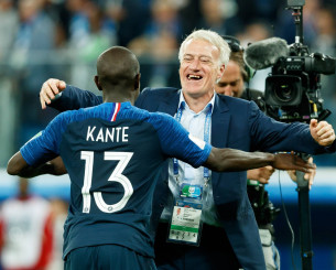 Ρατσιστική κριτική στον Ντεσάν στη Γαλλία: «Έχει πρόβλημα με τους Αλγερινούς»