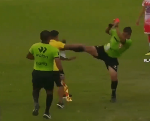 Διαιτητής στο Περού με πτυχίο... καράτε έβγαλε νοκ άουτ άτομο του προπονητικού τιμ ο οποίος του επιτέθηκε