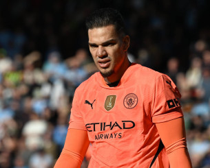 Η Φενέρμπαχτσε πάει να «κλέψει» τον Έντερσον μέσα από τα χέρια της Γαλατασαράι