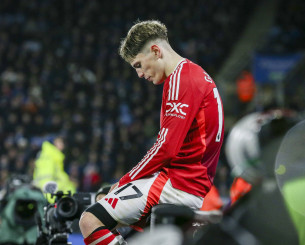 Τελειώνουν πέντε αστέρια από τη Μάντσεστερ Γιουνάιτεντ