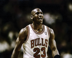 Ποιος θα ήταν ο μισθός του Τζόρνταν αν έπαιζε σήμερα μπάσκετ;