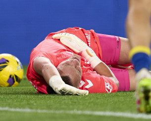 Ο τερματοφύλακας της Λας Πάλμας υπέστη διάτρηση εντέρου μετά από γονατιά (vid)