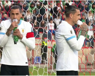 Απίστευτες σκηνές - Ο Χιμένεθ χρειάστηκε οξυγόνο στο Βολιβία - Ουρουγουάη (vid)