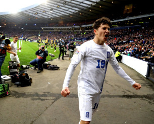 «Ο Μαραντόνα είναι Έλληνας» - Η αποθέωση του Καρέτσα από τους φιλάθλους (vid & pic)