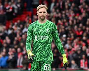 Από την Λίβερπουλ στην Μπρέντφορντ ο Καομίν Κέλεχερ