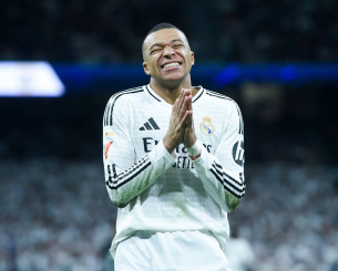 Συνεχίζεται ο πόλεμος - Η Παρί ζητά 98 εκατ. ευρώ από τον Εμπαπέ