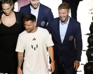 Από τον Μέσι στον Σακίλ Ο' Νιλ - Το πάρτι για τα 50ά γενέθλια του Ντέιβιντ Μπέκαμ είναι γεμάτο διασημότητες (pics)