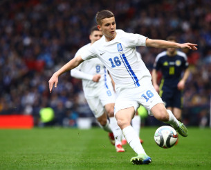 Μουζακίτης: «Χαρούμενος που ξεκίνησα βασικός» (vid)