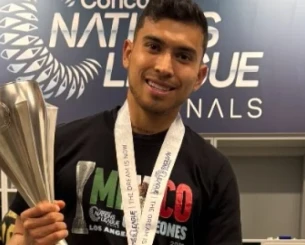 Επεισόδια, φωτιές και δακρυγόνα «διώχνουν» το Μεξικό του Πινέδα από το κέντρο του Λος Άντζελες