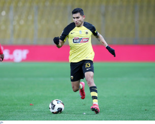 «Πόθος της Τσίβας ο Πινέδα - Η ΑΕΚ θέλει ανανέωση και ακύρωση της ρήτρας»