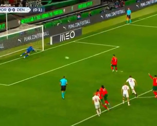 Απίστευτο! Ο Ρονάλντο έχασε το πέναλτι απέναντι στη Δανία (vid)