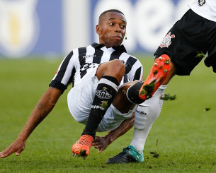 Ο Ρομπίνιο έγινε προπονητής στη φυλακή - Oι παίκτες του είναι διαβόητοι εγκληματίες και το όνομα της ομάδας προκαλεί