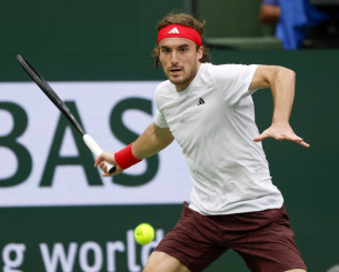 Γι' αυτό αποχώρησε ο Τσιτσιπάς από τον αγώνα - Που πονάει ο Έλληνας τενίστας