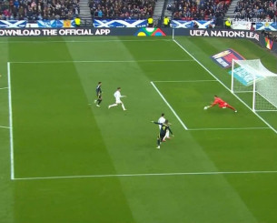 Η εντυπωσιακή επέμβαση του Τζολάκη στο σουτ του ΜακΤόμινεϊ (vid)