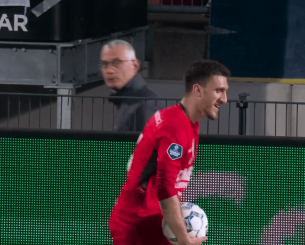 O Ζαγαρίτης πήγε να εκτελέσει πλάγιο και οπαδός της Βίλεμ τον έφτυσε (vid)