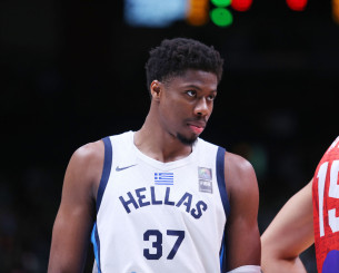 Σε συζητήσεις με τον Κώστα Αντετοκούνμπο ο Ολυμπιακός