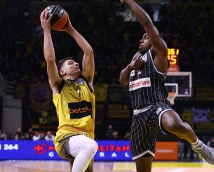 Η ΑΕΚ Betsson «χτίζει» κορμό και για την επόμενη σεζόν