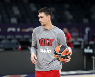 Ποιες ομάδες ερίζουν για τον ελεύθερο Γιαννούλη Λαρεντζάκη