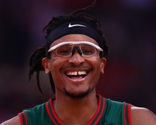 Μονέκε: «Αν πιστεύετε πως ο Τζαμπάρι είναι καλύτερος από μένα...»