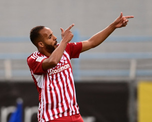 Υπέγραψε με τη Ναντ στα 38 του χρόνια ο Ελ Αραμπί