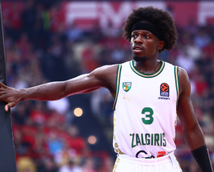 Τόμπσον και Φρανσίσκο στο ραντάρ της Βαλένθια