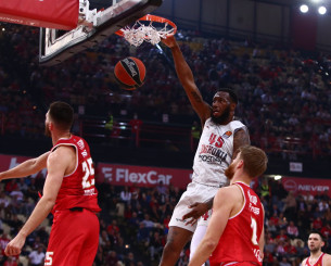 Ο Χολ κάνει... άλμα καριέρας στον Ολυμπιακό - Η μέχρι τώρα πορεία του Αμερικανού